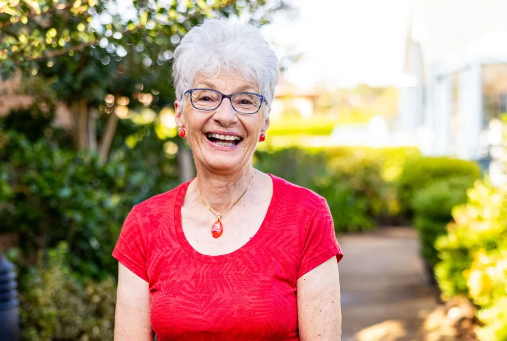 Саркопения и атрофия мышц у пожилых людей.